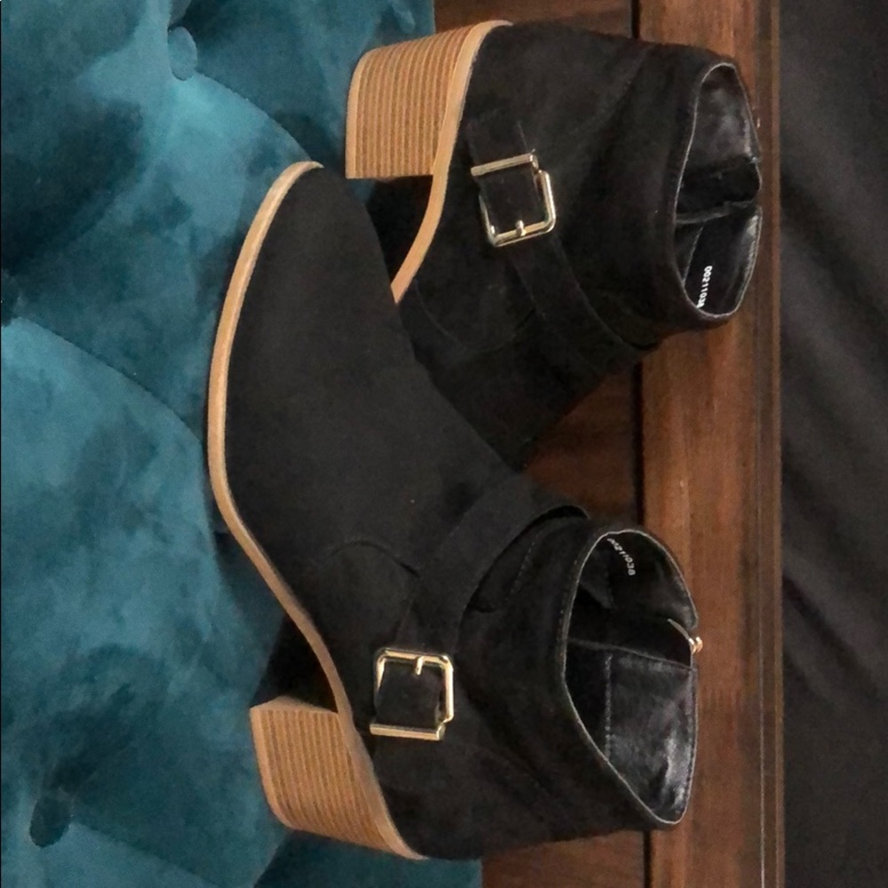 Ankle boots